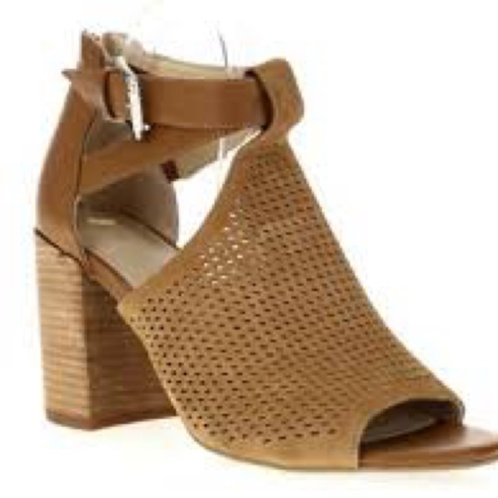 Marc Fisher Gabie Peep Toe Block Heel Sandals Women’s 8 – Tan Suede Perforated H